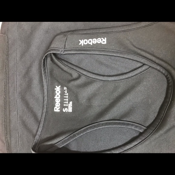 Reebok Tank - Picture 3 of 3
